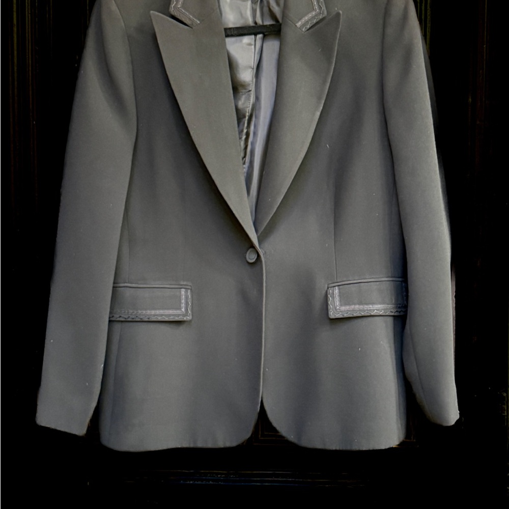Tahari Classic Black Women's Blazer